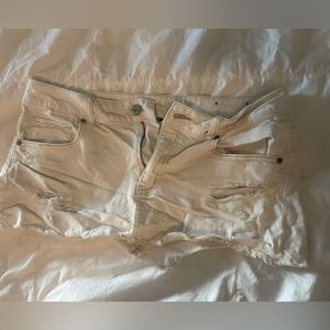 American Eagle distressed white short skirt
